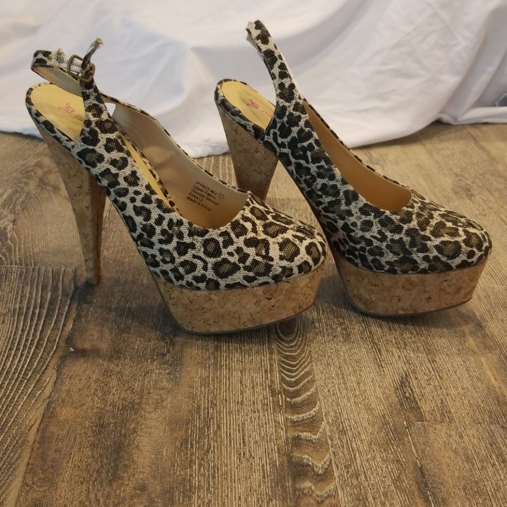 ***Final Price Drop***New Leopard Sling